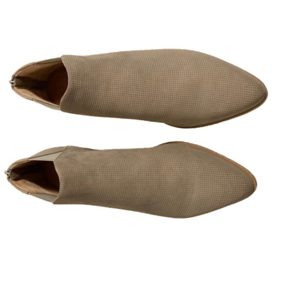 Kenneth Cole Gentle Souls Chelsea Booties NEW Perforated Tan Leather Zipper, 9.5 - Picture 5 of 10